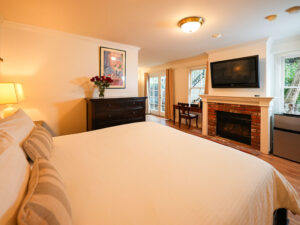 101 The Cedar Room (6)