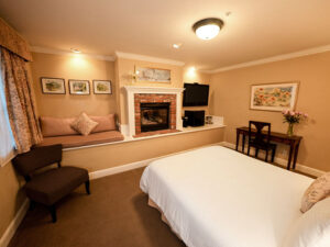 102 The Sycamore Room (3)