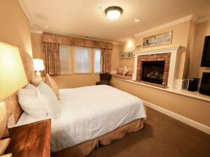 102 The Sycamore Room (4)