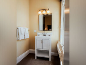 103 The Laurel Room (4)