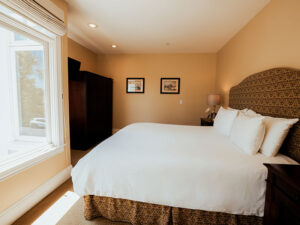206 The Bay Room (4)